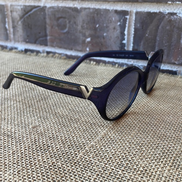 Valentino Accessories - Vintage Valentino Sunglasses 5141/S